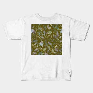 Woodland foliage, forest green, watercolor wash Kids T-Shirt